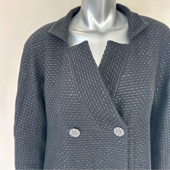 CHANEL women coat size 46FR or 12US Authentic Retail 6500$ - Picture 2 of 15